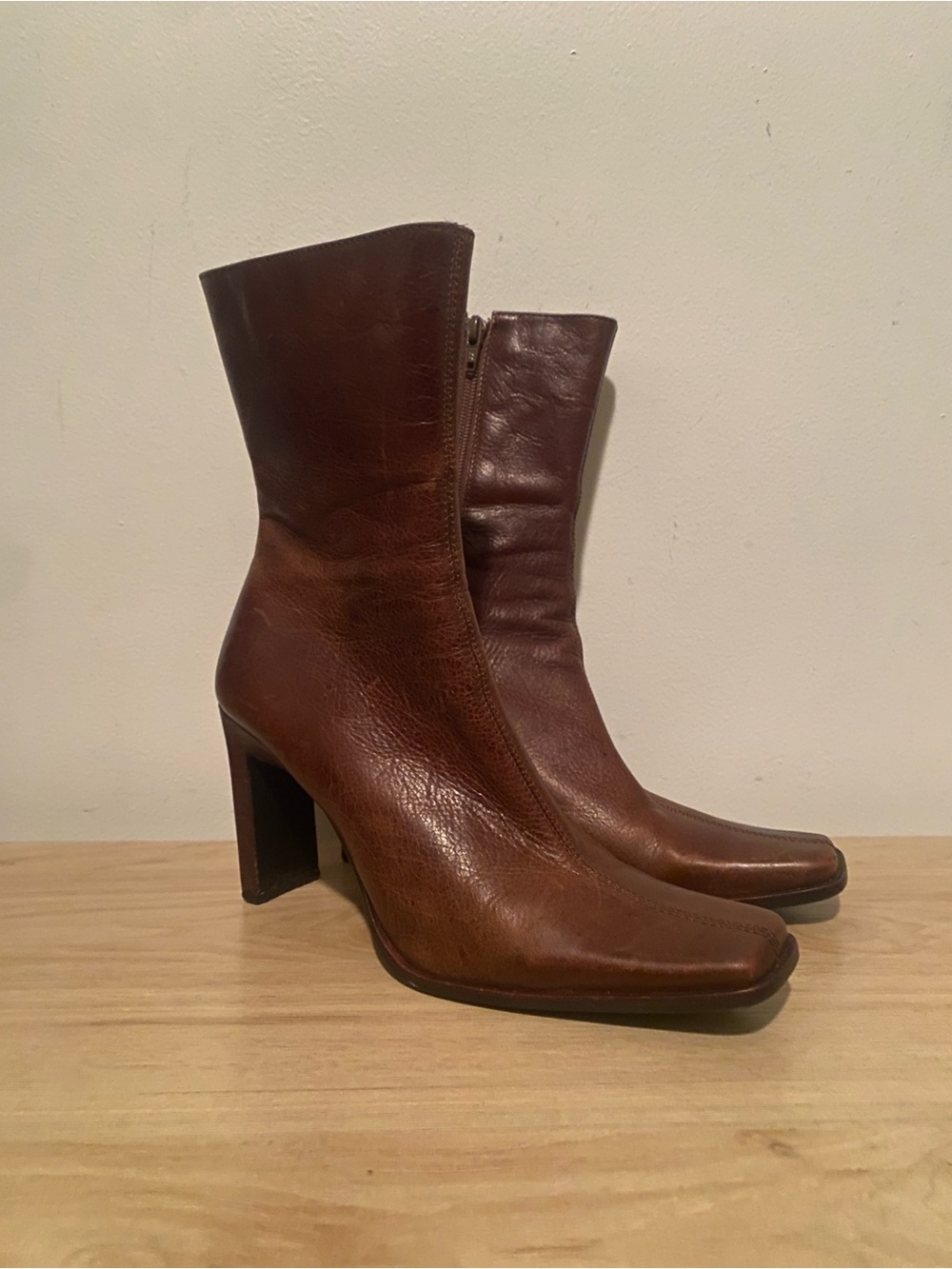 Steve Madden Brown Leather Square Toe Heeled Boots Women’s 7